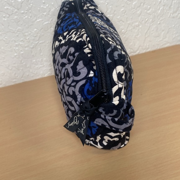 Vera Bradley makeup clutch - Picture 5 of 7